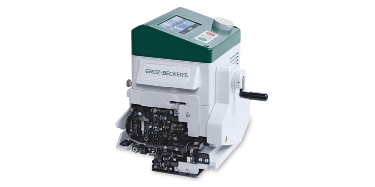 Tying machine